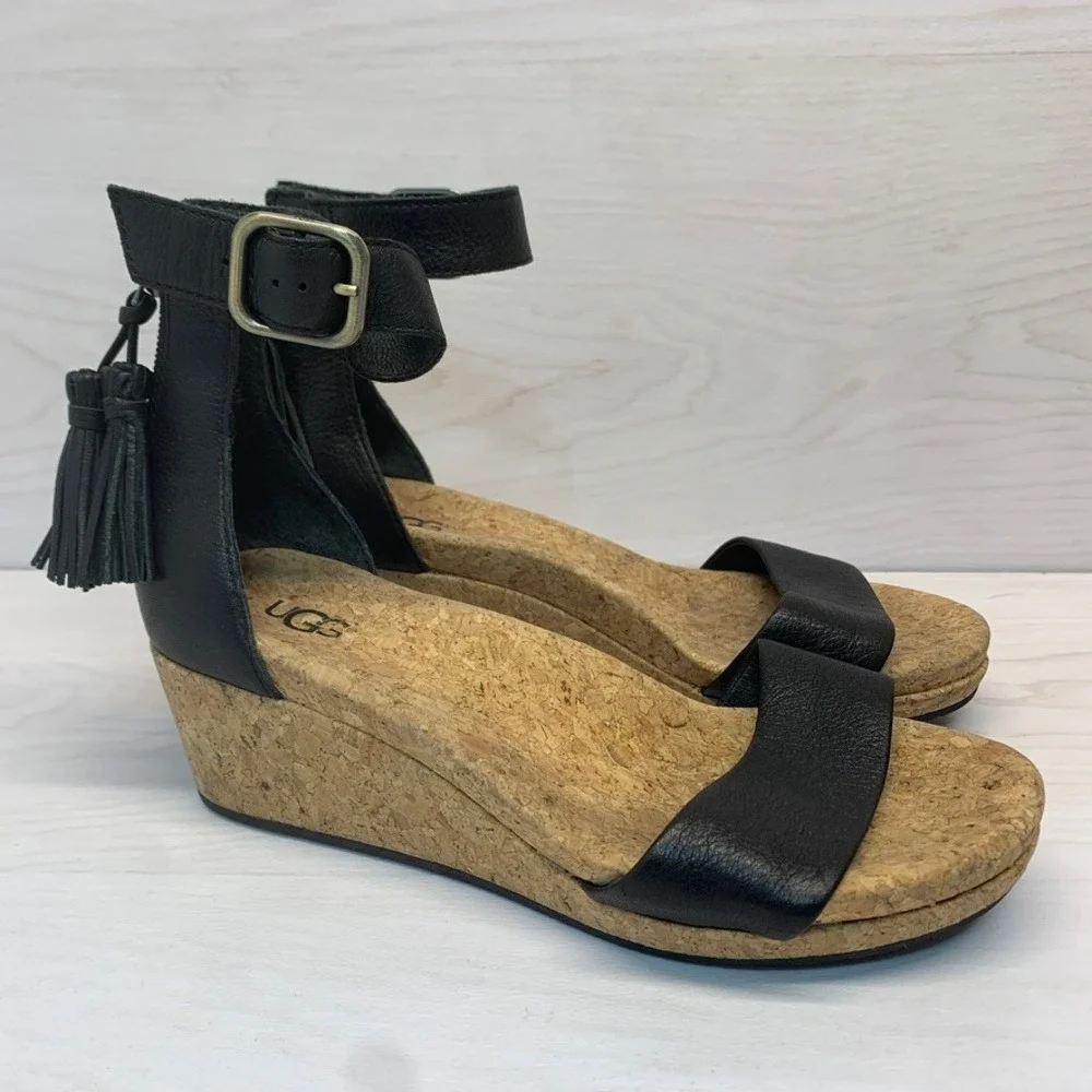 UGG Womens 7.5 Trina Wedge Sandals Tassel Black Leather Cork Summer Boho 1019973